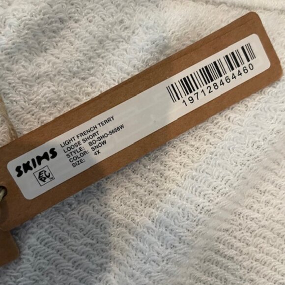 NWT SKIMS Light French Terry Loose Shorts SNOW Size 4x NEW Lounge Comfy White - Picture 7 of 10